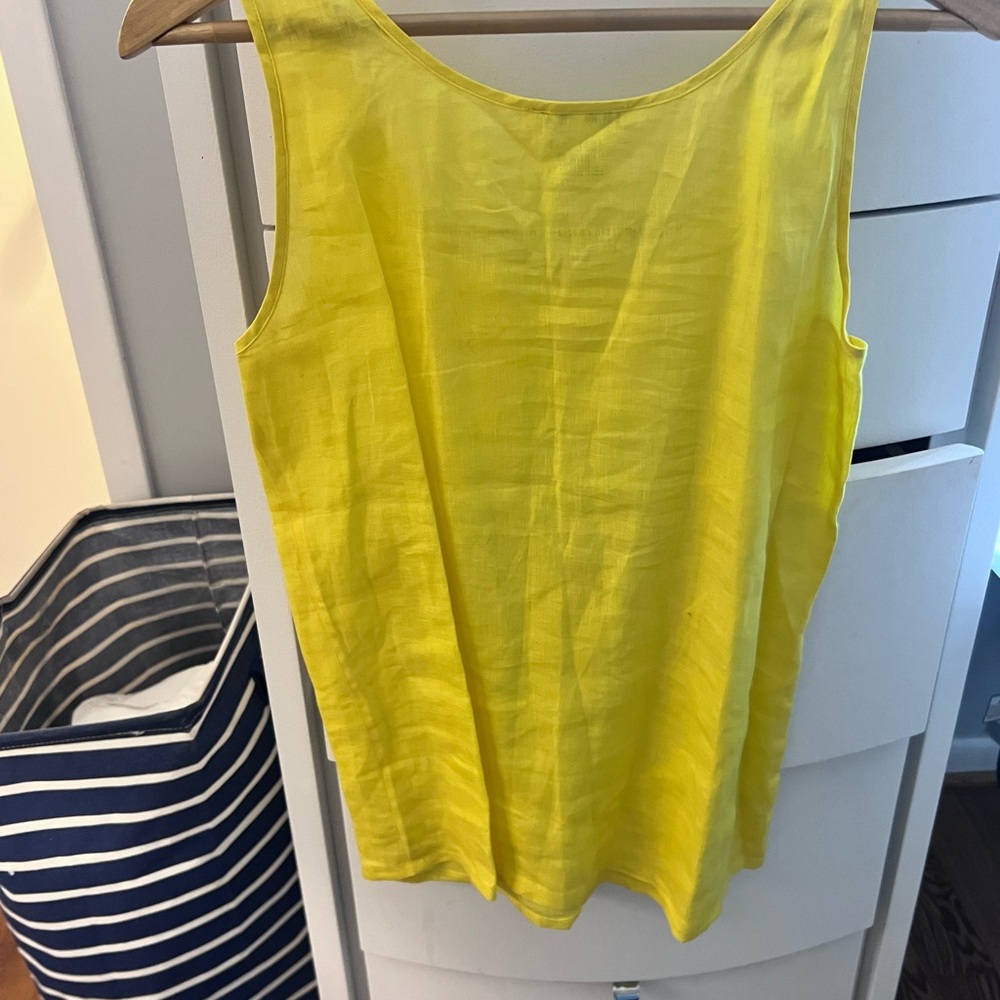 Escada authentic yellow tank - Picture 4 of 5